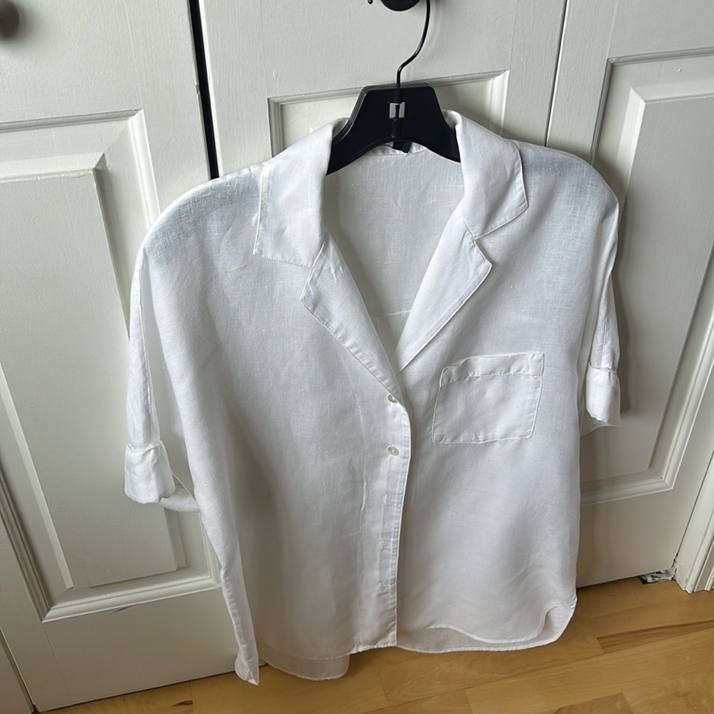 White linen blouse in like new condition from Theory loose fit